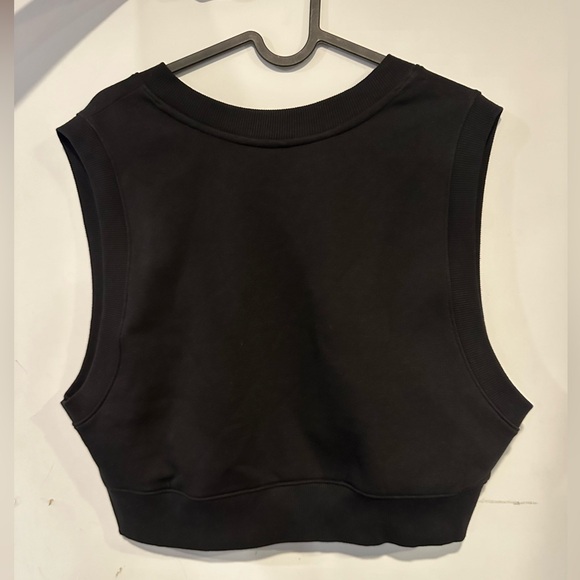 H&M black cropped sweater - Picture 2 of 3
